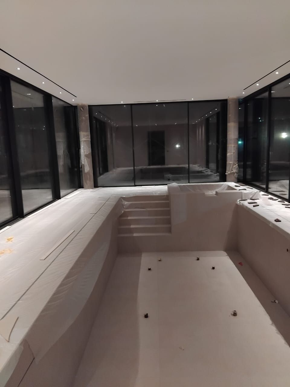 PHOTO 2024 10 10 19 48 46